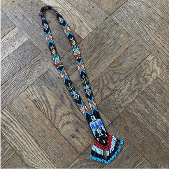 Jewelry - Beaded necklace